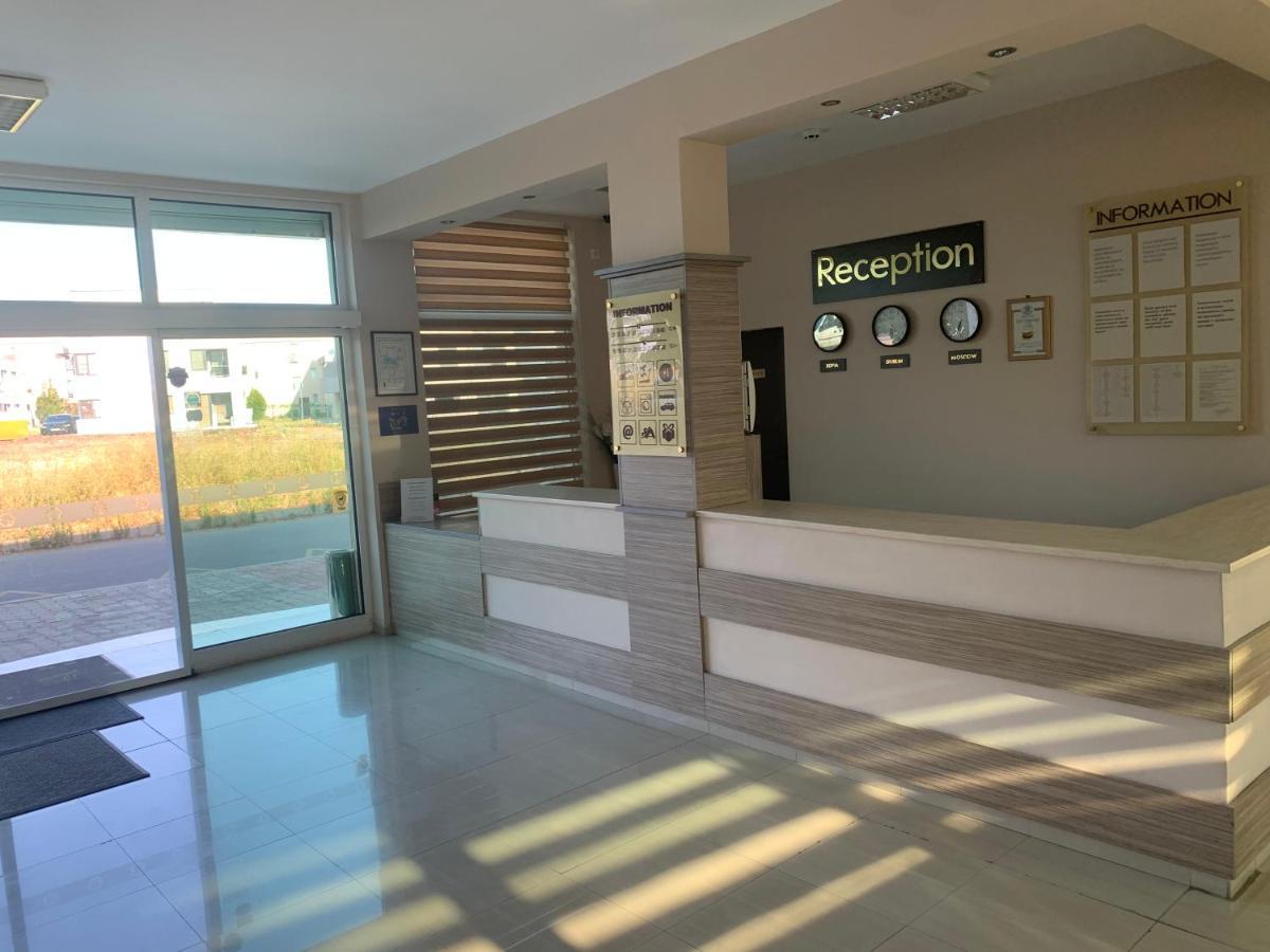 Апартамент В Сарафово Appartement Burgas Stad Buitenkant foto