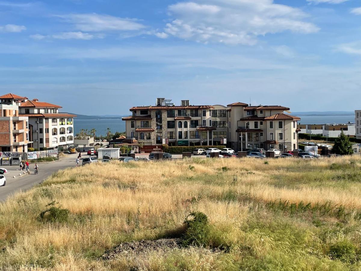 Апартамент В Сарафово Appartement Burgas Stad Buitenkant foto